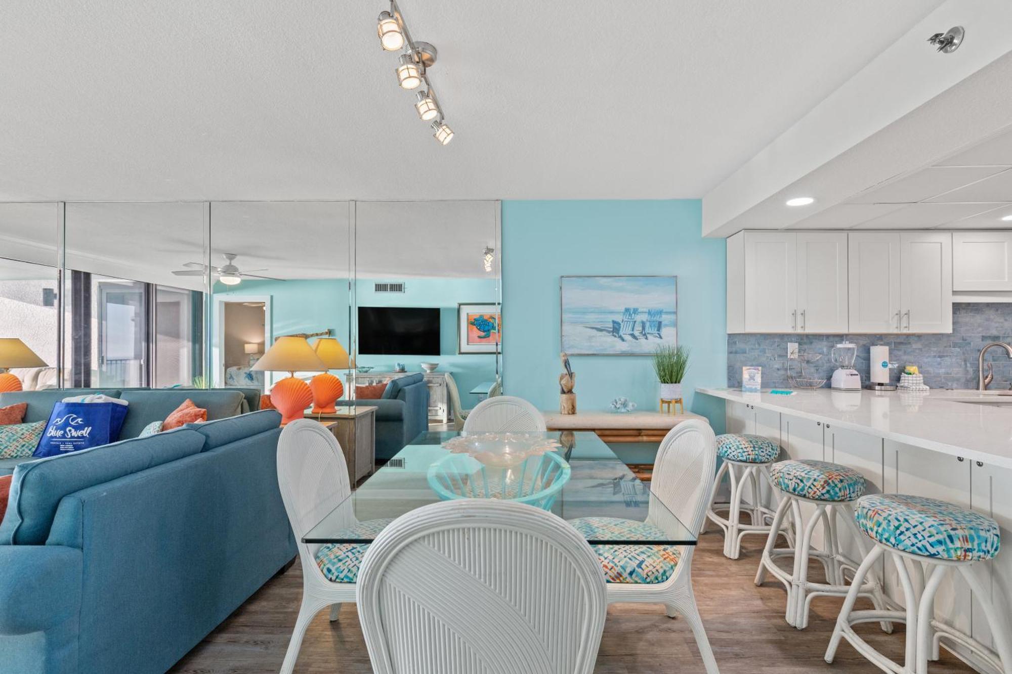 Watercrest Waves! Beachfront 2br/2ba Condo, Sleeps 8, Stunning Gulf Views! Panama City Beach