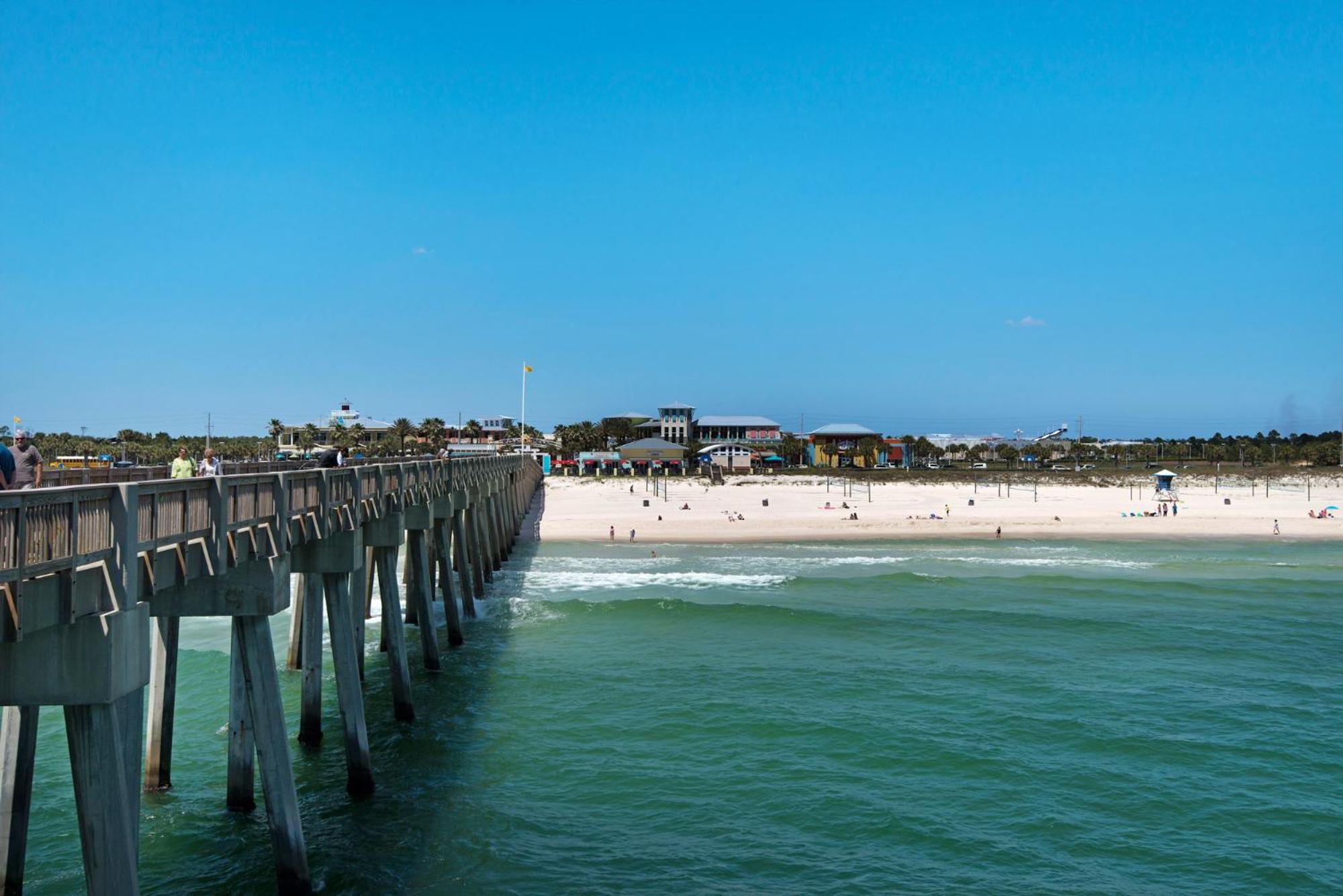 Holiday home Watercrest Waves! Beachfront 2br/2ba Condo, Sleeps 8, Stunning Gulf Views!