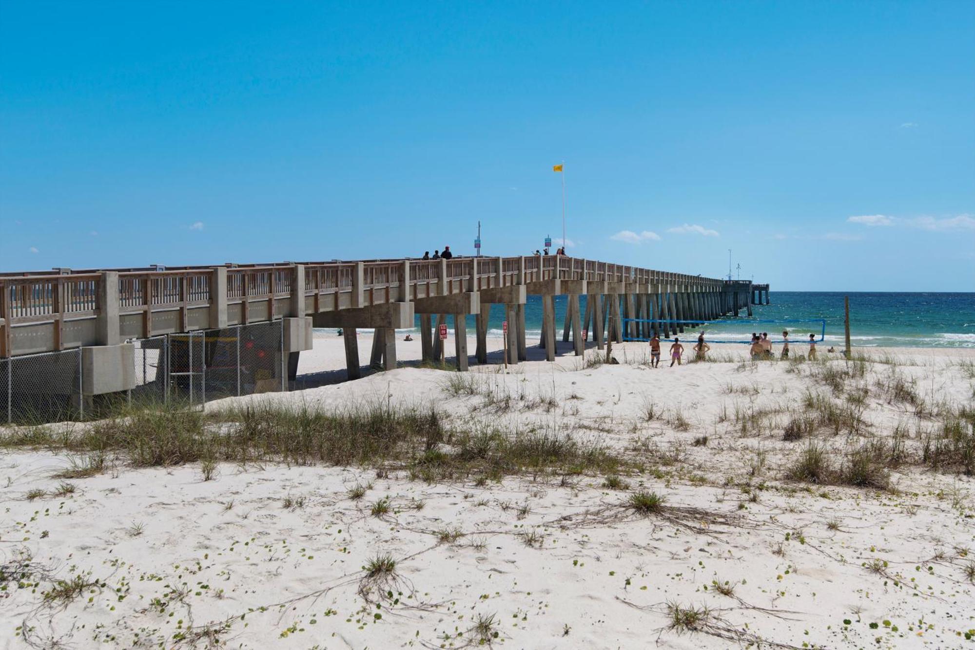 Watercrest Waves! Beachfront 2br/2ba Condo, Sleeps 8, Stunning Gulf Views! Holiday home *